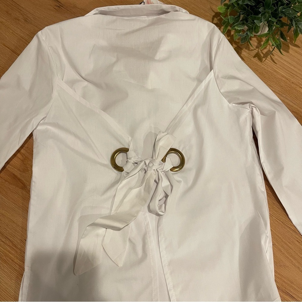 Chicwish Button Up Shirt Tie on the Back Sz Medium